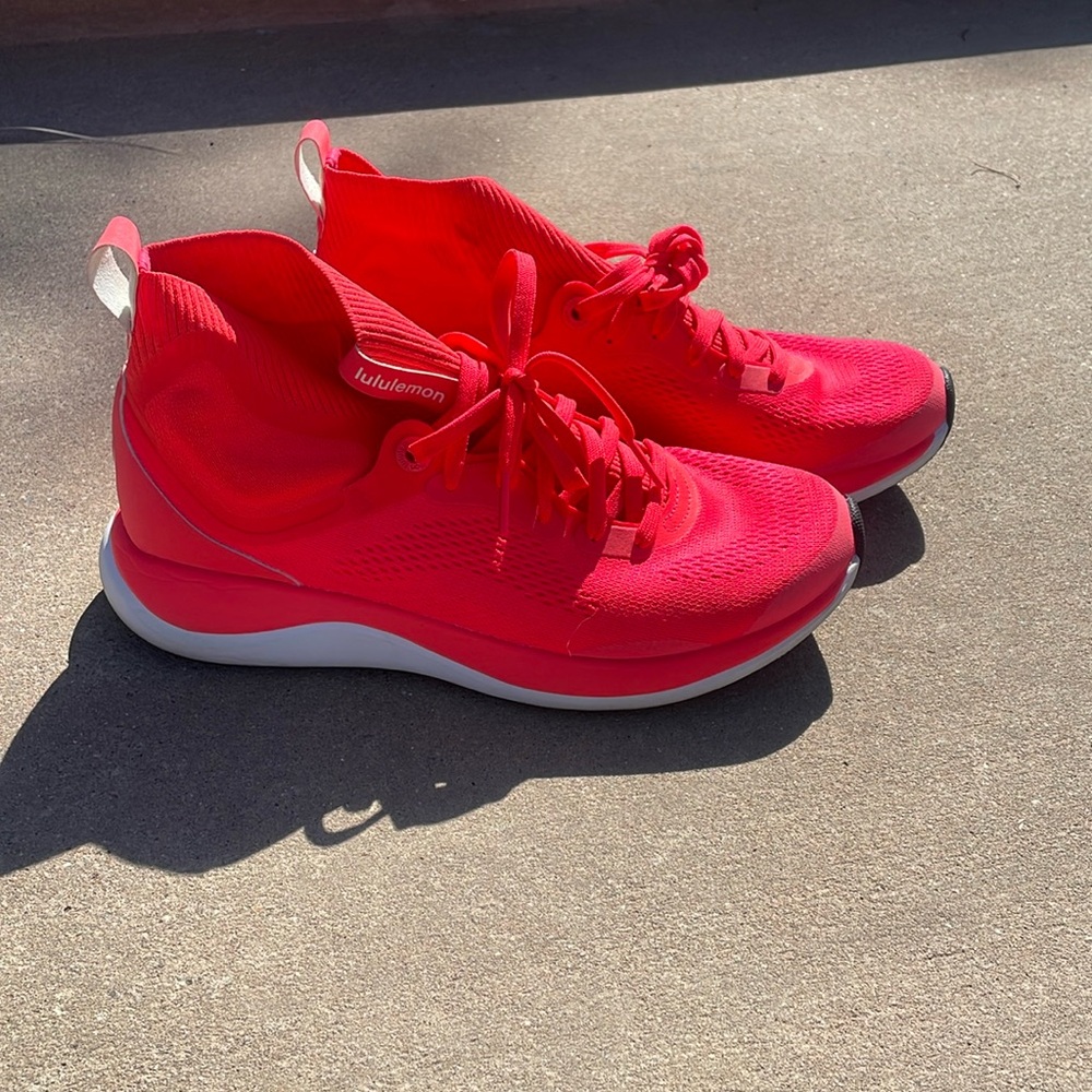 Lululemon Chargefeel Mid Athletic Shoes